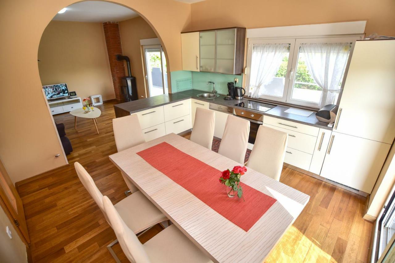 Ankin Dvor Villa Galovac  Ngoại thất bức ảnh